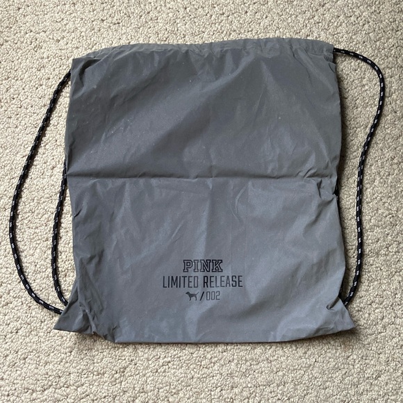 Victoria’s Secret PINK Reflective Silver Drawstring Bag - Picture 2 of 8